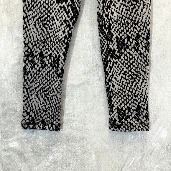 NUX Women's Black-White Snake Print Vesper Pull-On Capri Leggings SZ S - Picture 5 of 9